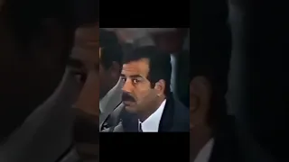 صدام حسين يلاحظ شيء غريب في قاعة الخلد