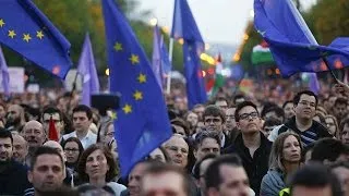 Für EU und gegen Russland: Mai-Demonstration in Budapest