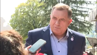 Dodik pogano o intervjuu Murphyja: Obična baba sera! Helez pojma nema!