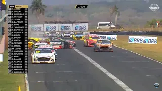 Acidente forte na Stock Car envolve Gabriel Casagrande, Felipe Massa e Cacá Bueno em Goiânia