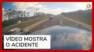 Jato explode após tentar pousar em rodovia nos EUA; duas pessoas morreram