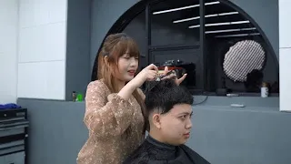 Tukang Cukur Cewek Cukur FADE? EMANG BISA??