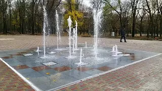 03.11.2017 Краматорск, в парке Пушкина включили сухой фонтан