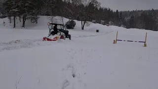 Plogning av blötsnö med tuffe Victor BM 230