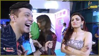 Prakriti - Sukriti slaps RJ Arjun | Mirchi Music Awards | Filmy Mirchi