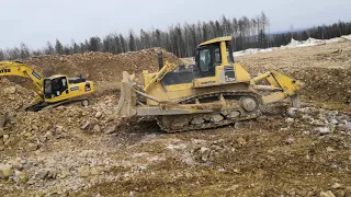 Komatsu d375