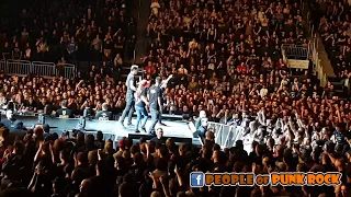 BREAKING BENJAMIN - Diary Of Jane (kids on stage) @ Centre Vidéotron, Québec City QC - 2018-01-19