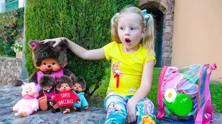 Nastya helps little hedgehogs to return home