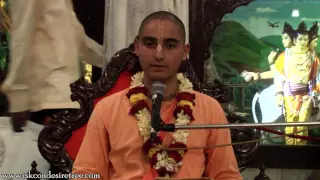 Evening Bhagavad  Gita Class 09 25 by Vamsi Gopal prabhu on 18th July 2016 at ISKCON Juhu