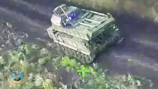 ukraine war footage 2023, Ukrainian artillery wipes out entire Russian armored convoy,