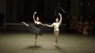 Swan Lake Pas de Deux reconstructed by Alexei Ratmansky - Viktorina Kapitonova and Denis Viera