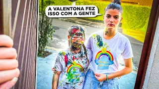 A Valentona do bairro jogou Tinta nas Órfãs! 😱😱