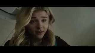 The 5th Wave - Cassie Misses The Bus - Starring Chloe Grace Moretz - At Cinemas January 22