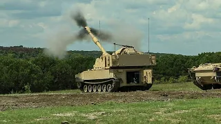 Ukrainian M109 Paladin self-propelled gun commander was hit by Russian "Lancet"