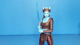 Star Wars The Black Series Aayla Secura Action Figure Review