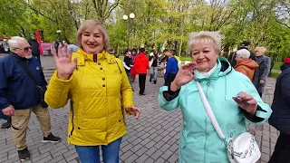 21.04.24г..."Цыганочка Яночка"... звучит на танцполе в Гомельском парке...