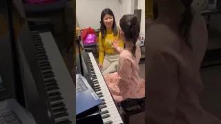 Telling 7yo to DO THE RAINBOW 🌈🤣🎹 #classicalmusic #pianolesson #piano #pianoteacher #pianostudent