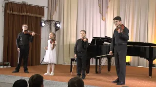 Струве Г., Глория (Struve G., Gloria) - квартет скрипачей (violin quartet)