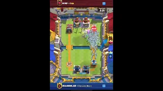 best way to win 2v2 in clash royale 😂😂