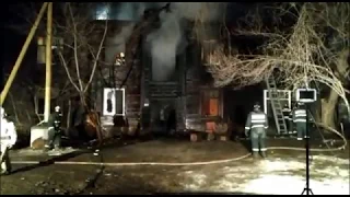 В Екатеринбурге семь человек погибли при пожаре в жилом доме
