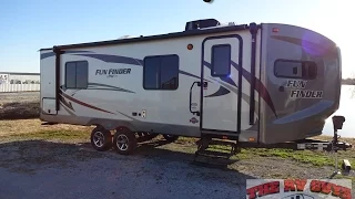 Family Friendly 2016 Fun Finder 229VSD, Self Contained & Sleeps 6! ½ Ton Tow!