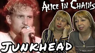 First Time Hearing JUNKHEAD | Mom and Aunt React to ALICE IN CHAINS /With English subtitles