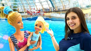 Куклы и приключения! Аквапарк! Видео на отдыхе: Куда исчезла Челси? Развлечения и отдых в бассейне