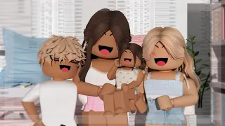 We ADOPTED a *BABY* ! 🤍 🍼┇Roblox Bloxburg Roleplay 👶