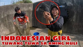 Indonesian Girl Tuwang Tuwa sa Daming Isda Gusto ng Tumalon sa Sobrang Dami