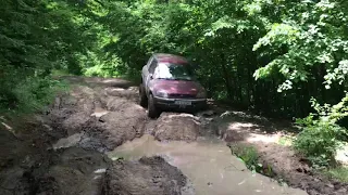 Off-road Toyota rav4 1+ suzuki samurai mudding