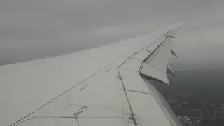LOT Polish Airlines Boeing 787-8 Dreamliner (SP-LRB) landing WAW