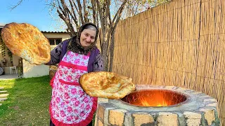 Baking Homemade Bread in Tandoor and Harvesting Feijoa and Tangerines in the Village!