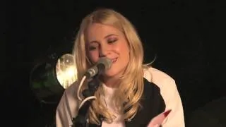 Pixie Lott - All About Tonight (Live from YouTube)