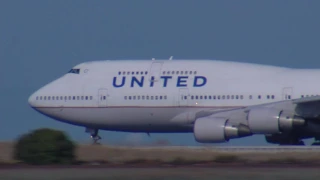 N182UA Boeing 747 422 United Airlines Departing SFO