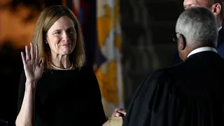 La juge conservatrice Amy Coney Barrett confirmée à Cour suprême des États-Unis