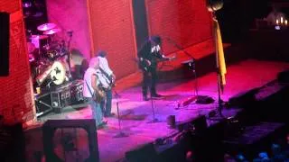 Rockin' in the free world Neil Young and crazy Horse Bercy Paris 06 06 2013