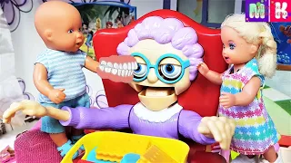 ПОЙМАЙ ЧЕЛЮСТЬ БАБУЛИ! Катя и Макс челлендж веселая семейка сборник смешных историй с куклами Барби