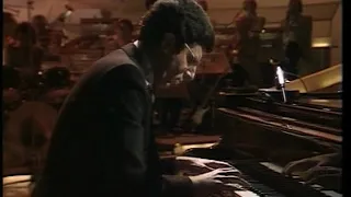 MARVIN HAMLISCH "Nobody does it better"  Live (1977)