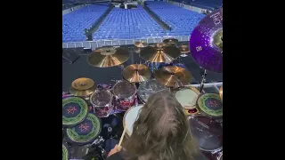 Danny Carey drum cam - Danny playing around