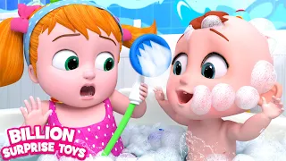 Bubble bath Hot vs Cold playtime - Baby Zayy, Johnny and Dolly