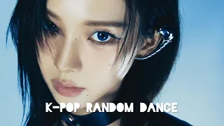 Kpop random dance(old/new)