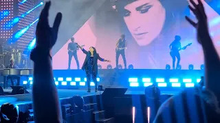 Laura Pausini -Verdades a medias-Yo canto-Emergencia de amor - Plaza España - Icónica Fest(21/07/23)