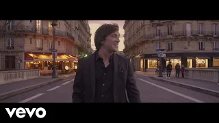 Thomas Dutronc - Plus je t’embrasse (Clip Officiel)