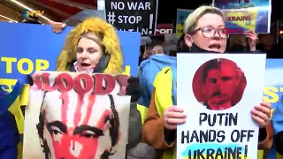 @NTV Gözyaşları içinde Putin’i protesto ettiler: Birileri durdurmalı