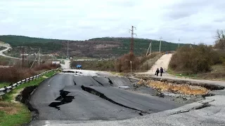 Заложники транзита: как обвал трассы изменил жизнь крымчан