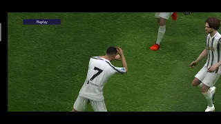 Cristiano Ronaldo goal celebrations in PES 2022 mobile gameplay