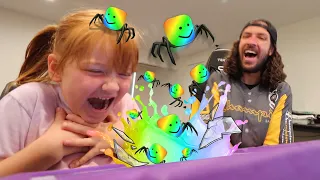 MAGiC ROBLOX POTiON 🧪 Making Fairy & Spider Transformation Potions with Dad! Adley App Review pt 1