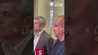 🔥🔥🔥 Адвокати Коломойського спілкуються з журналістами