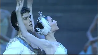 Svetlana Zakharova & Roberto Bolle White Swan Pas de Deux