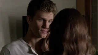 Pretty Little Liars - Toby Surprises Spencer With Flowers